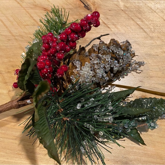 Christmas Holiday Berry, pine cone, pine and frozen ice sprays - Picture 3 of 6